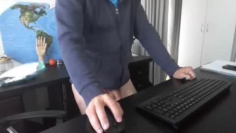 Snapshot of femdomsubby chatting on January 3, 2:54 am femdomsubby online show from January 3, 2:54 am