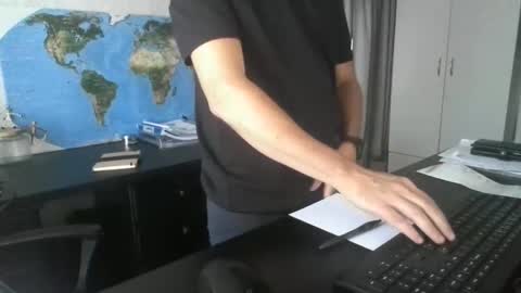 Snapshot of femdomsubby chatting on January 29, 8:08 am femdomsubby online show from January 29, 8:08 am