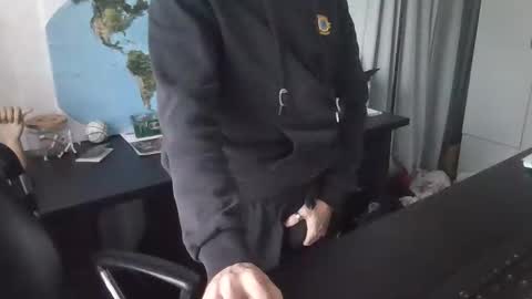 Snapshot of femdomsubby chatting on October 7, 7:49 am femdomsubby online show from October 7, 7:49 am