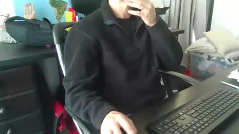 Snapshot of femdomsubby chatting on November 5, 1:38 am femdomsubby online show from November 5, 1:38 am