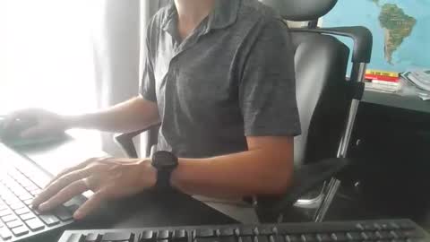 Snapshot of femdomsubby chatting on January 12, 11:21 pm femdomsubby online show from January 12, 11:21 pm