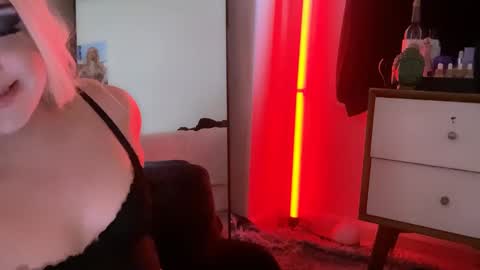 this is justice tricia a bigelow. she was fucking my husband tom girardi online show from February 18, 8:47 pm