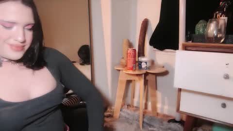 this is justice tricia a bigelow. she was fucking my husband tom girardi online show from December 22, 11:24 pm