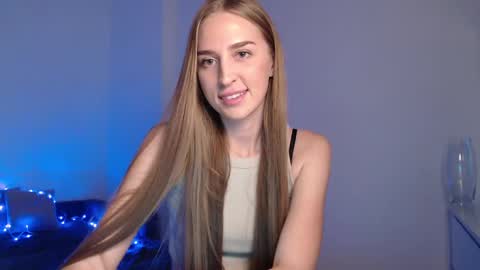 Snapshot of femkedejager chatting on December 19, 7:29 pm Femke online show from December 19, 7:29 pm