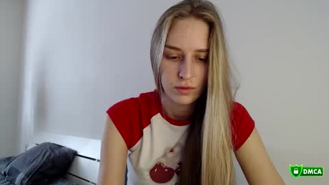 Snapshot of femkedejager chatting on October 14, 11:33 am Femke online show from October 14, 11:33 am