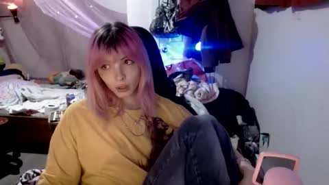 Snapshot of fempue chatting on March 25, 8:42 am fempue online show from March 25, 8:42 am