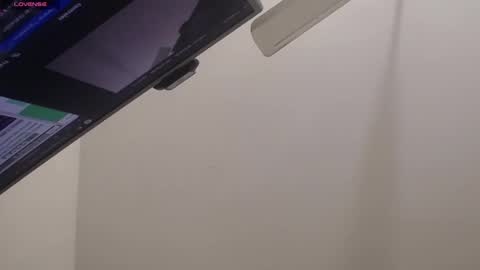 Snapshot of fenix_stone chatting on February 26, 3:53 am Cristina online show from February 26, 3:53 am