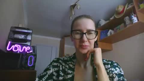 feraliss online show from February 11, 9:58 am