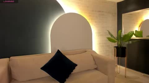 FER  online show from November 14, 12:04 pm