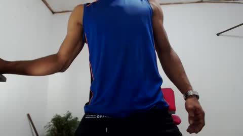 Snapshot of fernandez_latinblack chatting on December 8, 10:57 pm fernandez_latinblack online show from December 8, 10:57 pm