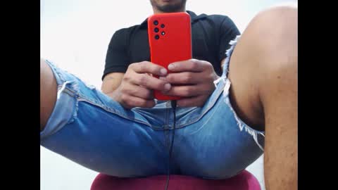 Snapshot of fernandez_latinblack chatting on January 28, 2:00 am fernandez_latinblack online show from January 28, 2:00 am