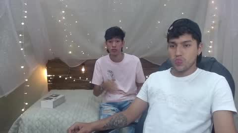 Snapshot of ferphoenix_ chatting on January 16, 4:07 am FER PHOENIX online show from January 16, 4:07 am