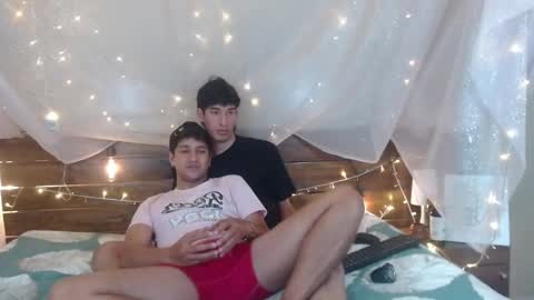 Snapshot of ferphoenix_ chatting on January 22, 6:20 am FER PHOENIX online show from January 22, 6:20 am