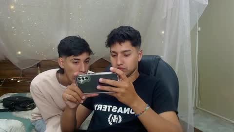 Snapshot of ferphoenix_ chatting on January 26, 3:27 am FER PHOENIX online show from January 26, 3:27 am