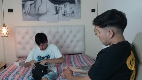 Snapshot of ferphoenix_ chatting on January 27, 3:26 am FER PHOENIX online show from January 27, 3:26 am