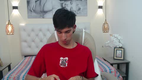 Snapshot of ferphoenix_ chatting on February 3, 3:09 am FER PHOENIX online show from February 3, 3:09 am