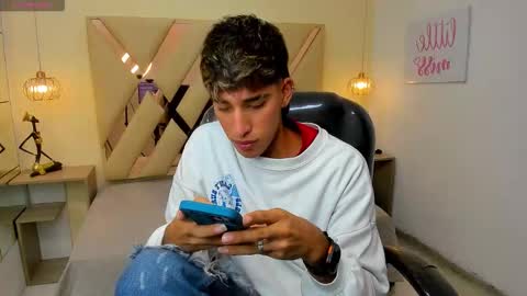 FER PHOENIX online show from February 1, 3:16 am