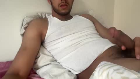 Snapshot of ferrero_8 chatting on March 27, 11:04 pm ferrero_8 online show from March 27, 11:04 pm