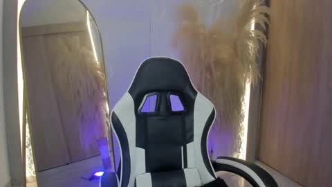 Fer  online show from January 7, 1:08 am