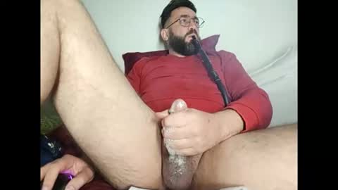 Snapshot of fethi2020 chatting on February 17, 10:49 pm Le prence unconnu online show from February 17, 10:49 pm