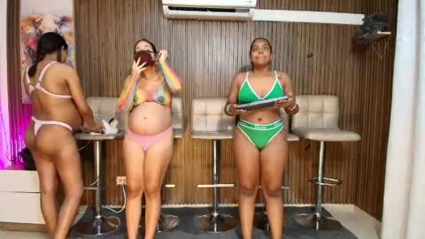 alice and samm online show from April 21, 11:16 am