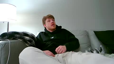 Snapshot of fetishking6 chatting on December 6, 5:42 am fetishking6 online show from December 6, 5:42 am