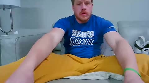 Snapshot of fetishking6 chatting on March 3, 3:30 am fetishking6 online show from March 3, 3:30 am