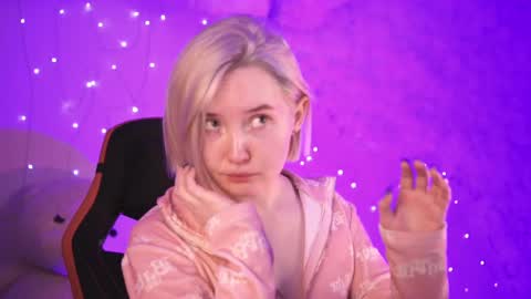 Rey online show from December 13, 12:06 pm