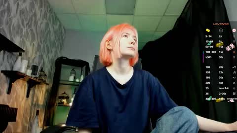 Rey online show from October 3, 11:40 am