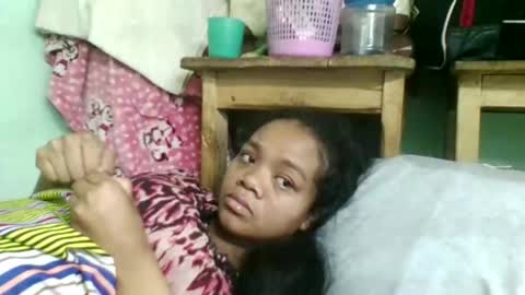 fetranialdy online show from October 31, 6:47 am