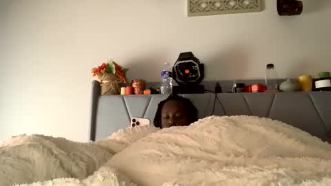 fettifinesor online show from January 7, 4:48 am