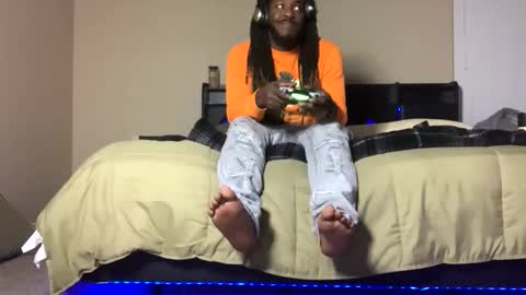 fettifinesor online show from February 5, 12:26 am