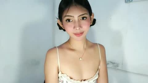 feyaaa online show from April 23, 5:48 pm