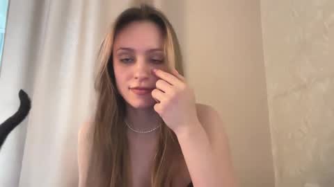 Lisa online show from February 26, 8:48 am