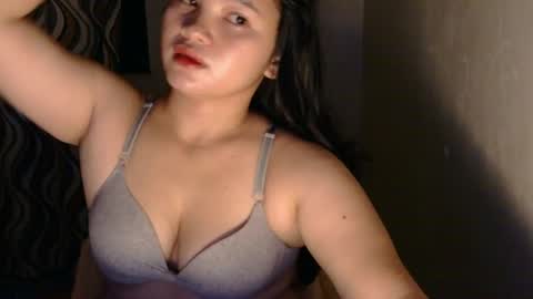 Snapshot of fhwilloughbyxx chatting on June 18, 9:47 am fhwilloughbyxx online show from June 18, 9:47 am