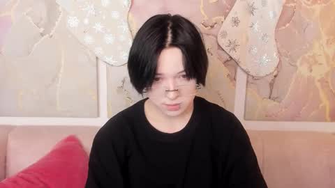 fiamoory online show from January 7, 8:06 am