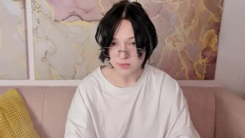 fiamoory online show from March 4, 1:22 am