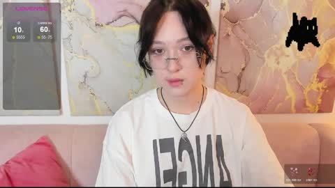 fiamoory online show from March 27, 8:26 am