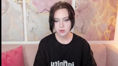 fiamoory online show from April 23, 1:29 am