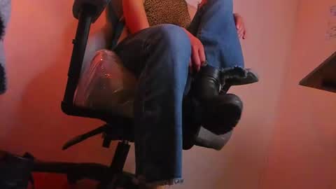   online show from January 16, 3:13 pm