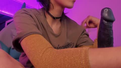   online show from February 6, 2:58 pm