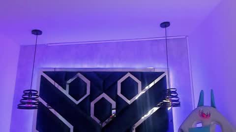   online show from February 14, 11:53 am