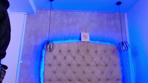   online show from September 16, 11:55 am