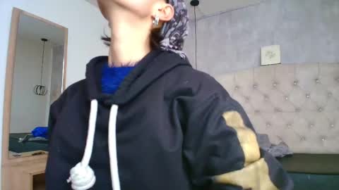   online show from September 21, 12:18 pm