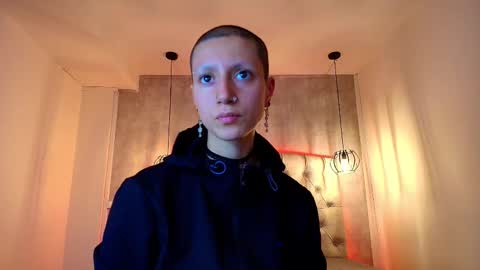   online show from October 11, 3:17 am