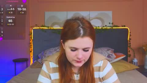 Snapshot of fiery_foxy chatting on November 17, 4:07 am Mabel online show from November 17, 4:07 am