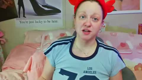 Snapshot of fieryminx67 chatting on October 25, 10:01 am fieryminx67 online show from October 25, 10:01 am