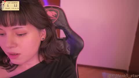 Snapshot of fijisakistar chatting on February 3, 6:22 am Fijisaki Soni online show from February 3, 6:22 am