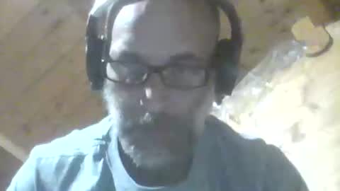 Snapshot of filip1981 chatting on April 4, 4:26 pm filippo online show from April 4, 4:26 pm