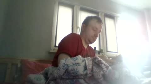 Snapshot of filipek757 chatting on June 15, 7:54 am filipek757 online show from June 15, 7:54 am